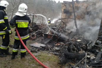 Pożar budynku gospodarczego w Połomiu Małym 28.12.2014